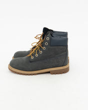 Load image into Gallery viewer, TIMBERLAND x Dark Green Charcoal Boots (8, 8.5W)