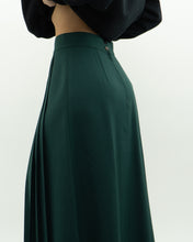 Load image into Gallery viewer, Vintage x Made in Canada x Forest Green Pleated Skirt (S, M)