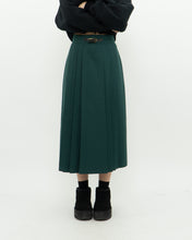 Load image into Gallery viewer, Vintage x Made in Canada x Forest Green Pleated Skirt (S, M)