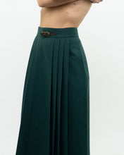 Load image into Gallery viewer, Vintage x Made in Canada x Forest Green Pleated Skirt (S, M)