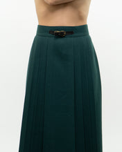 Load image into Gallery viewer, Vintage x Made in Canada x Forest Green Pleated Skirt (S, M)