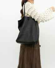 Load image into Gallery viewer, Vintage x Pebble Leather Black Shoulder Bag