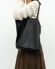 Load image into Gallery viewer, Vintage x Pebble Leather Black Shoulder Bag