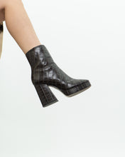 Load image into Gallery viewer, SHULTZ x Brown Croc Chunky Platform Boots  (7.5)