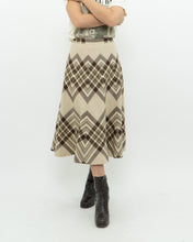 Load image into Gallery viewer, Vintage x HIGHLAND QUEEN Pure Wool Beige &amp; Brown Pattern Skirt (S)