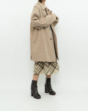 Load image into Gallery viewer, Vintage x Deadstock JONES NY Beige Trench (M-XL)