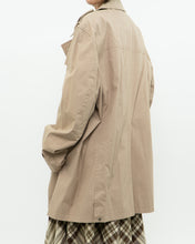 Load image into Gallery viewer, Vintage x Deadstock JONES NY Beige Trench (M-XL)