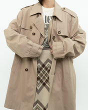 Load image into Gallery viewer, Vintage x Deadstock JONES NY Beige Trench (M-XL)