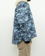 Load image into Gallery viewer, Vintage x Made in Canada x Light Blue Digi Camo Jacket (S-XL)