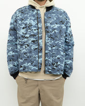 Load image into Gallery viewer, Vintage x Made in Canada x Light Blue Digi Camo Jacket (S-XL)