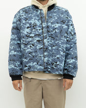 Load image into Gallery viewer, Vintage x Made in Canada x Light Blue Digi Camo Jacket (S-XL)