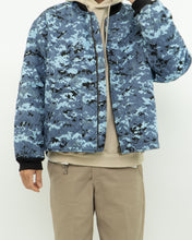 Load image into Gallery viewer, Vintage x Made in Canada x Light Blue Digi Camo Jacket (S-XL)