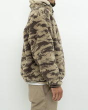 Load image into Gallery viewer, NIKE x Reversbile Fleece Camo Jacket (S-L)