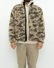 Load image into Gallery viewer, NIKE x Reversbile Fleece Camo Jacket (S-L)