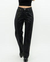 Load image into Gallery viewer, Vintage x Made in UK x Black Shiny Snakeskin Soft Denim (S, M)