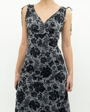 Load image into Gallery viewer, Vintage x Made in Canada x Grey Floral Midi Dress (M, L)