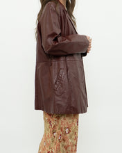 Load image into Gallery viewer, Vintage x Made in Hong Kong x Burgundy Leather Coat (S, M)