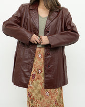 Load image into Gallery viewer, Vintage x Made in Hong Kong x Burgundy Leather Coat (S, M)