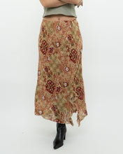 Load image into Gallery viewer, Vintage x Made in Canada x Tan Floral Skirt (M, L)