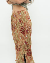 Load image into Gallery viewer, Vintage x Made in Canada x Tan Floral Skirt (M, L)