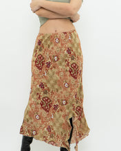 Load image into Gallery viewer, Vintage x Made in Canada x Tan Floral Skirt (M, L)