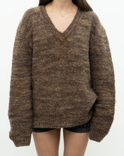 Load image into Gallery viewer, Vintage x Made in Hong Kong x Brown Pure Wool Knit Sweater (S-XL)