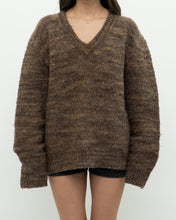 Load image into Gallery viewer, Vintage x Made in Hong Kong x Brown Pure Wool Knit Sweater (S-XL)