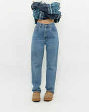 Load image into Gallery viewer, Vintage x Lightwash Denim (M)