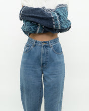 Load image into Gallery viewer, Vintage x Lightwash Denim (M)