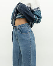 Load image into Gallery viewer, Vintage x Lightwash Denim (M)