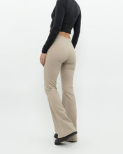 Load image into Gallery viewer, Vintage x Beige Flared Low-rise Pant (XS)