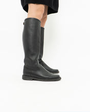 Load image into Gallery viewer, Vintage x ROOTS Black Leather Boots (8W)