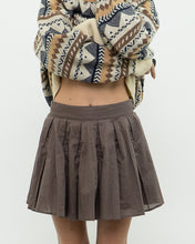 Load image into Gallery viewer, Vintage x FCUK Taupe Pleated Skirt (S, M)