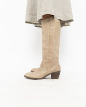 Load image into Gallery viewer, Vintage x GUESS Faded Beige Leather Boots (7.5, 8)