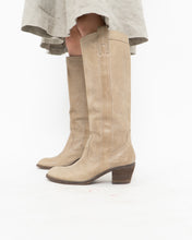 Load image into Gallery viewer, Vintage x GUESS Faded Beige Leather Boots (7.5, 8)