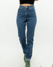 Load image into Gallery viewer, Vintage x TOMMY HILFIGER Mid-wash Denim (XS)