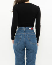 Load image into Gallery viewer, Vintage x TOMMY HILFIGER Mid-wash Denim (XS)