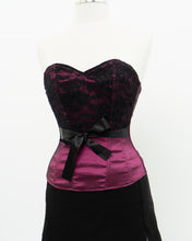 Load image into Gallery viewer, Vintage x Shiny Magenta Black Strapless Corset (XS, S)