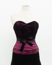 Load image into Gallery viewer, Vintage x Shiny Magenta Black Strapless Corset (XS, S)