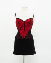 Load image into Gallery viewer, Vintage x Red, Black Lace Corset (34C)