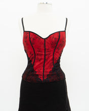 Load image into Gallery viewer, Vintage x Red, Black Lace Corset (34C)