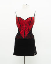 Load image into Gallery viewer, Vintage x Red, Black Lace Corset (34C)