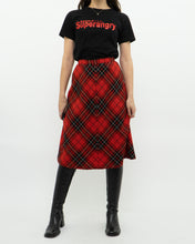 Load image into Gallery viewer, Vintage x Made in Canada x HIGHLAND QUEEN Red Wool Plaid Skirt (XS, S)