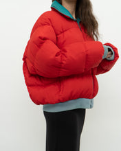 Load image into Gallery viewer, Vintage x Made in Korea x COLOMBIA Reversible Teal &amp; Red Puffer Jacket (M-XL)