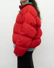 Load image into Gallery viewer, Vintage x Made in Korea x COLOMBIA Reversible Teal &amp; Red Puffer Jacket (M-XL)