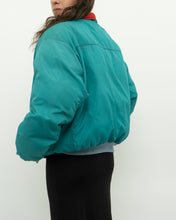 Load image into Gallery viewer, Vintage x Made in Korea x COLOMBIA Reversible Teal &amp; Red Puffer Jacket (M-XL)