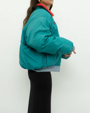 Load image into Gallery viewer, Vintage x Made in Korea x COLOMBIA Reversible Teal &amp; Red Puffer Jacket (M-XL)