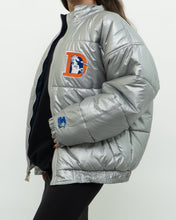 Load image into Gallery viewer, Vintage x STARTER x DENVER BRONCOS Silver Nylon Jacket (M, L)