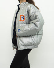 Load image into Gallery viewer, Vintage x STARTER x DENVER BRONCOS Silver Nylon Jacket (M, L)