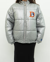 Load image into Gallery viewer, Vintage x STARTER x DENVER BRONCOS Silver Nylon Jacket (M, L)